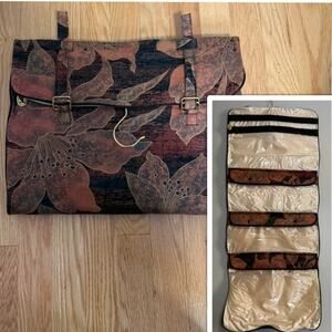 Dorothy Lipton Design for Jacobsons Floral Trifold Hanging Travel Bag